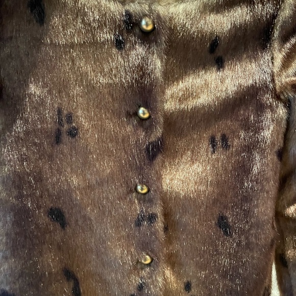 SOLD!!! Beautiful Janie and Jack fur coat. Size 7-8 - Picture 4 of 4